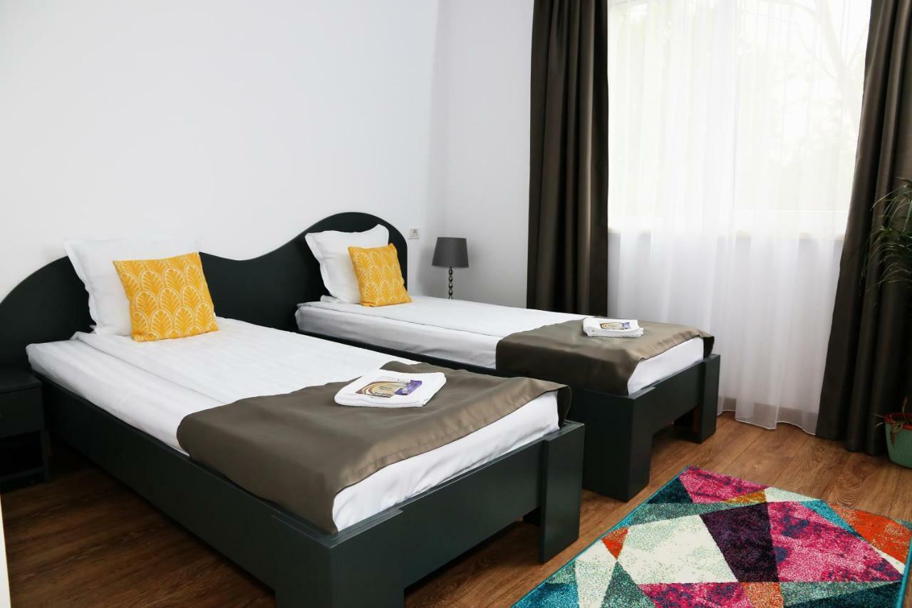 Delia Guest house 3*